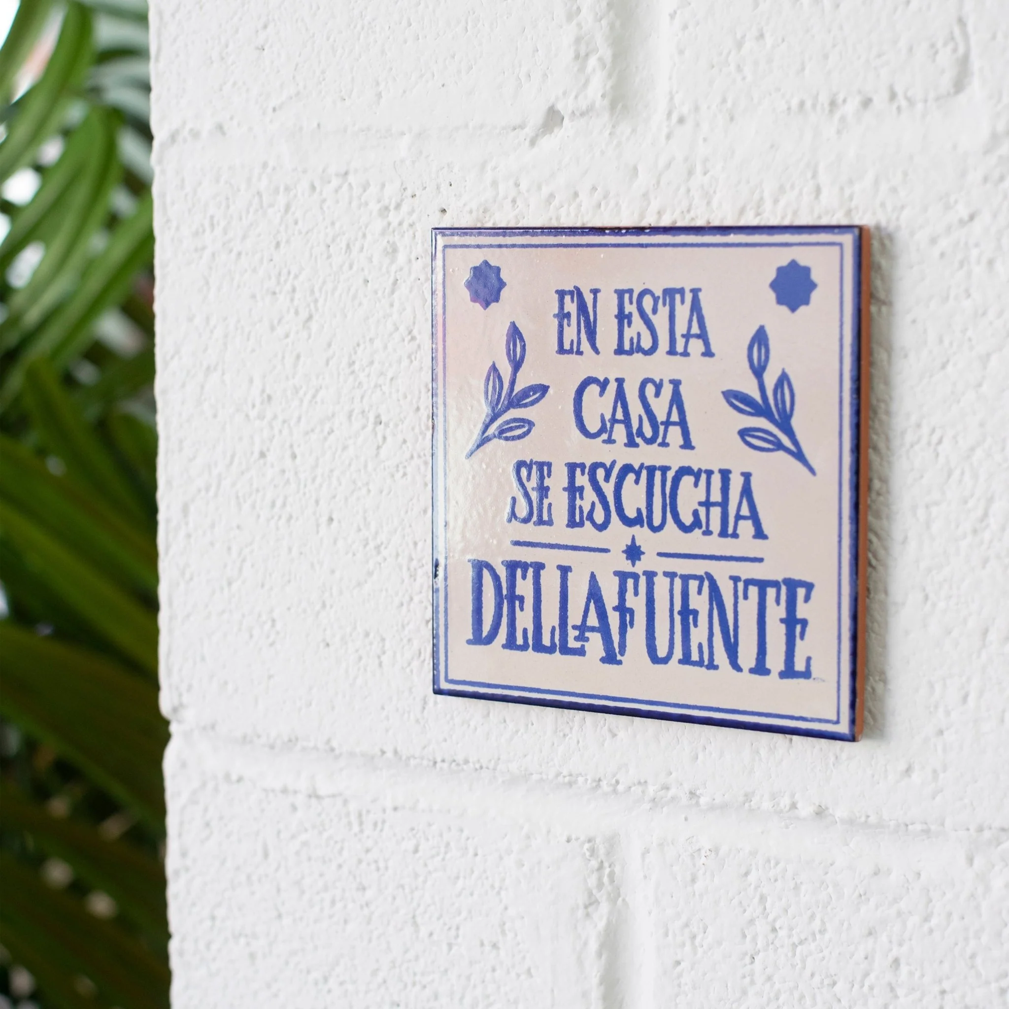 Azulejo "En esta casa se escucha Dellafuente" - Image 5
