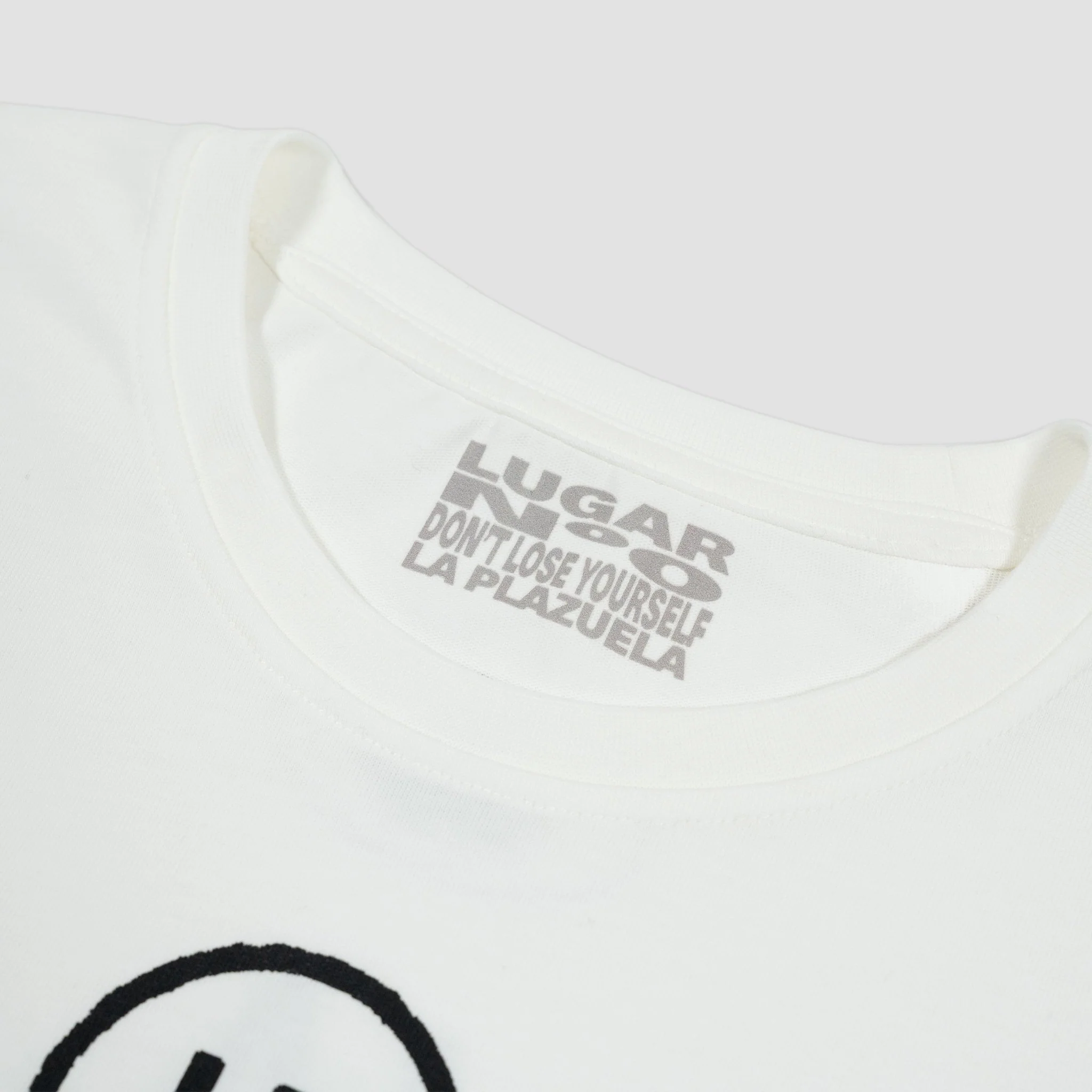 Camiseta Manga Corta Blanca LUGAR Nº0 (D.L.Y) - Image 3