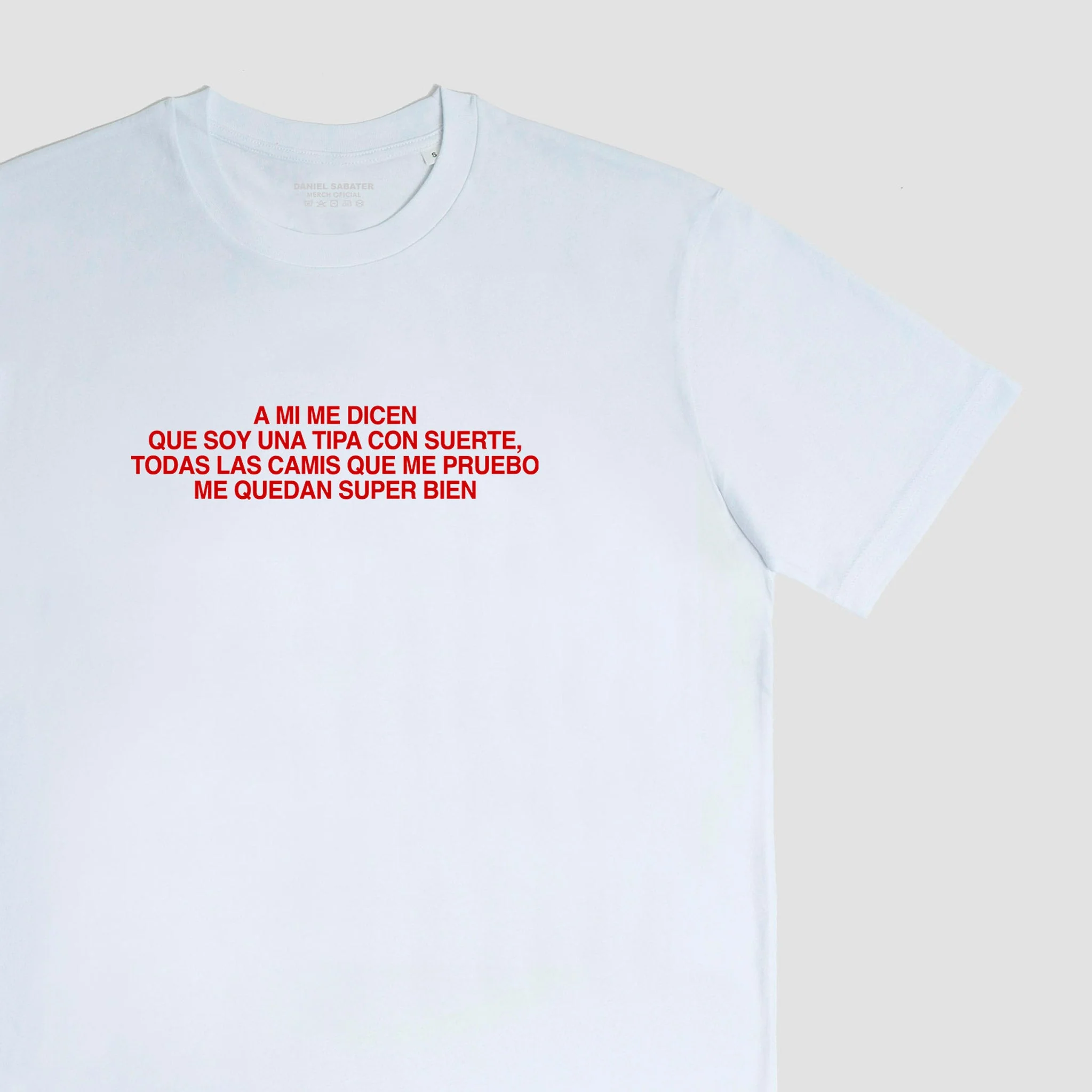 Camiseta "Una Tipa con Suerte" - Image 2