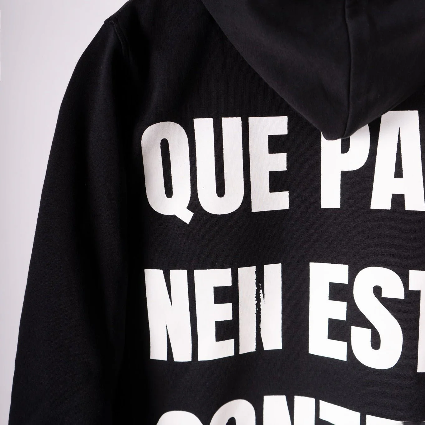 Sudadera negra "Que Pasa Nen" - Image 4